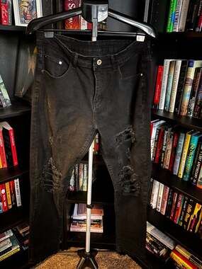 Jeans Slim Fit Size 34 Black Distressed Rip and Repair